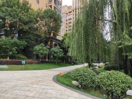 一地優點 不足,一地怎么樣,一地周邊房產中介經紀人評價